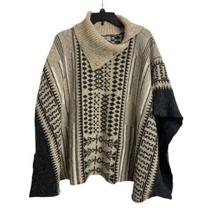 Yaira Aztec Striped Knit Boho‎ Poncho Shawl Collar Oversized Grey Beige One Size